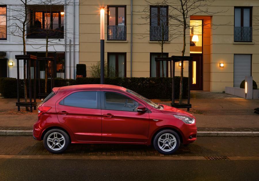  Ford Ka + 2016 года  (EU) (фото 17 из 31)